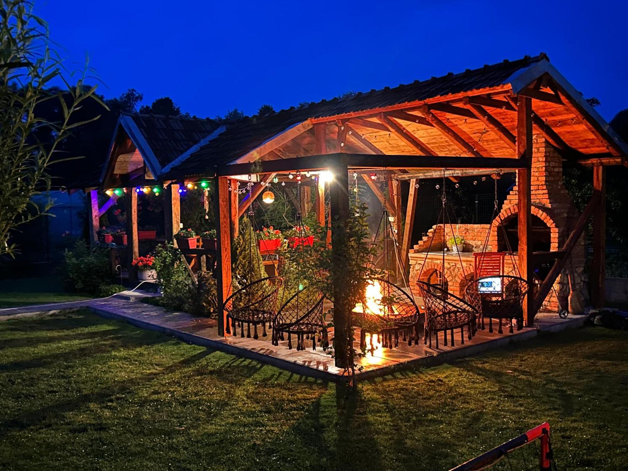 Casa "La Moara Din Gradina" Hotel Eftimie Murgu Exterior photo